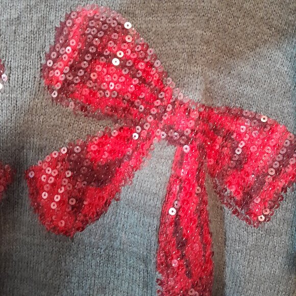 M/L Ambercrombie & Fitch Holiday Sweater - Picture 2 of 4